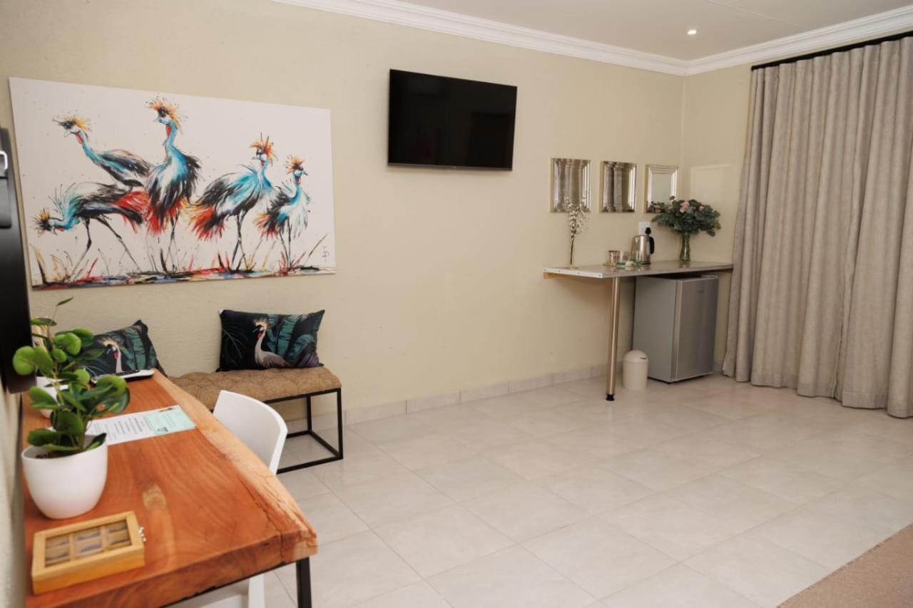 Lions View Accommodation Mbombela ภายนอก รูปภาพ