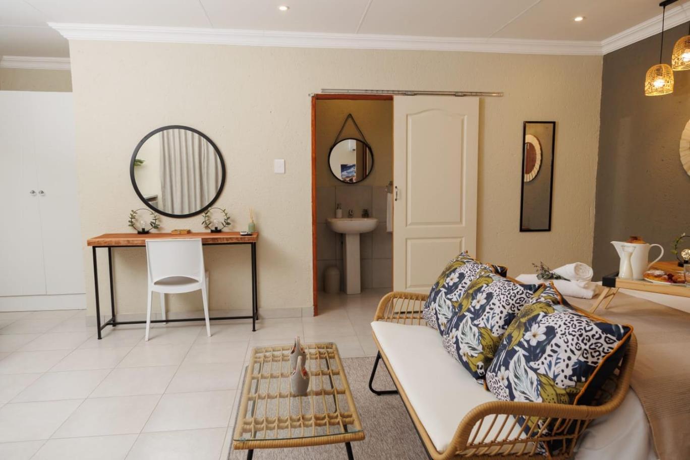 Lions View Accommodation Mbombela ภายนอก รูปภาพ