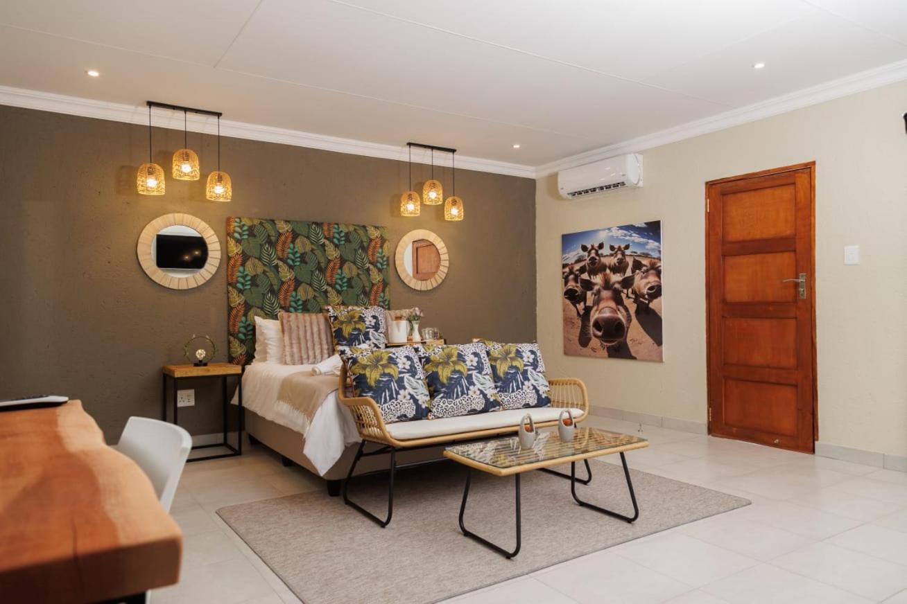 Lions View Accommodation Mbombela ภายนอก รูปภาพ